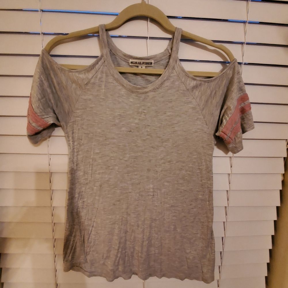 Cold Shoulder Tee Top